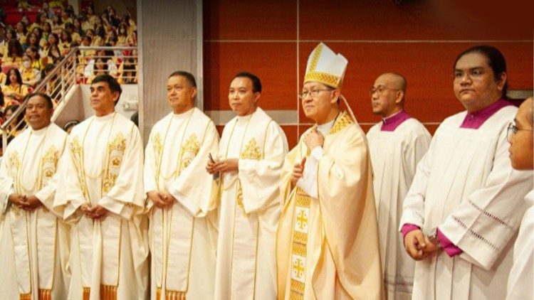 El cardenal Tagle presidió la celebración del centenario en Manila