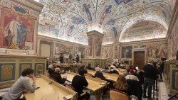 Sala Sistina da Biblioteca Apostólica Vaticana durante uma conferência (arquivo)