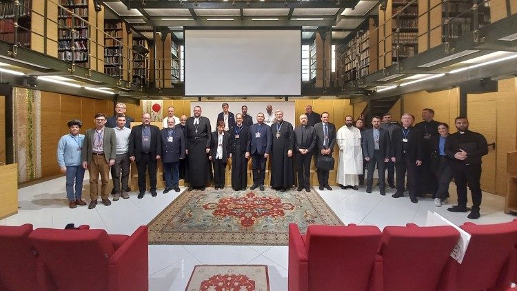 Учасники конференції “Екуменічна візія східних католиків у діалозі з православними” (листопад 2023 р.), яку спонсорували CNEWA та L'Oeuvre d'Orient