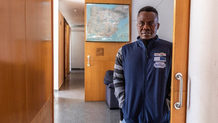 Martial Tsatia has lived in Spain for eight years and has managed to turn the adversities he experienced into a service for those now arriving in the country. (Giovanni Culmone / Global Solidarity Fund)