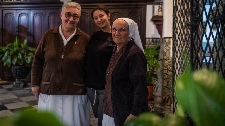Junto a las Franciscanas del Rebaño de María, Saleha está abriéndose un futuro. Las hermanas buscan que las jóvenes que acompañan lleguen a ser plenamente autónomas. (Giovanni Culmone/Global Solidarity Fund)