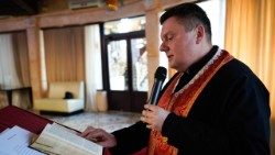 Cha Roman Mykievych, cha sở giáo xứ Tysmenytsia ở Ucraina