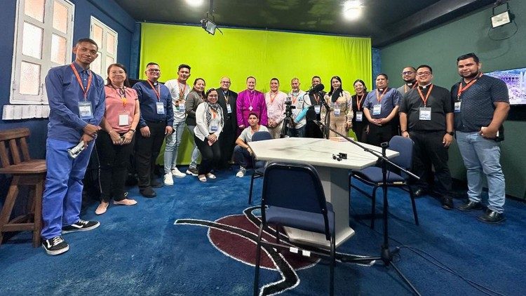 Visita al Diario Católico de los delegados de comunicación de las diócesis y arquidiócesis de Venezuela.  