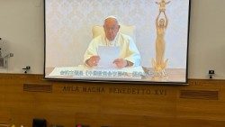 2024.05.21 Papa Francisko ametuma ujumbe kwa Mkutano kuhusu Baraza la Kwanza la China.