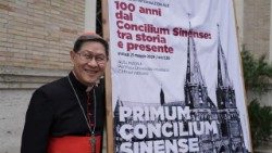 Il cardinale Tagle al convegno all'Urbaniana sul primo Concilium Sinense (foto © Teresa Tseng Kuang Yi)