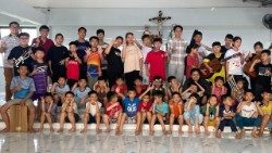 Các trẻ em Việt Nam tham dự Dự án “WYO4Children” - Dàn nhạc Trẻ Thế giới vì trẻ em
