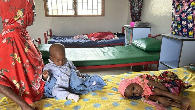 Malí pacienti v nemocnici v Ngaoundalu