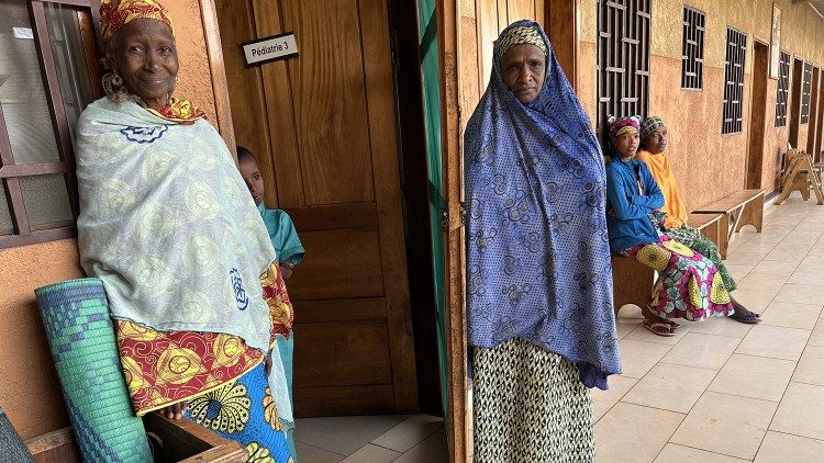 Women at the hospital in Ngaoundal 