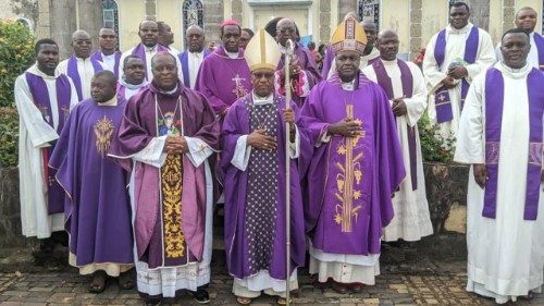 Cameroun: évangéliser par le témoignage de vie et renouer avec la praxis chrétienne