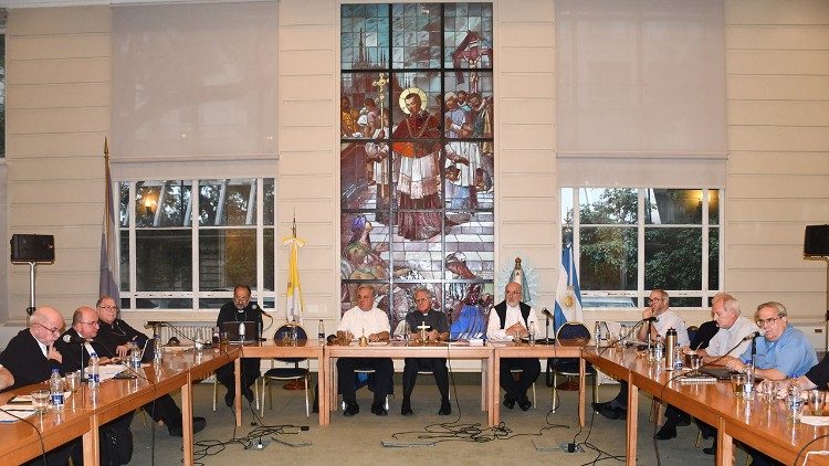 Obispos argentinos reunidos en Asamblea Plenaria