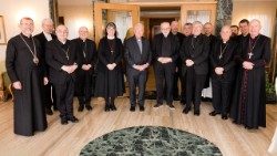 Nordiska biskopskonferensens vårmöte i Luxemburg på temat synodalitet avslutades den 15 mars. I ett gemensamt uttalande uttrycker biskoparna solidaritet med folket i Ukraina