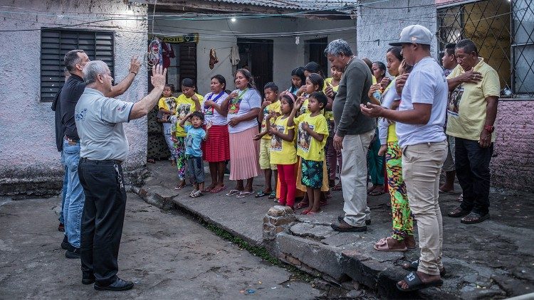 A família Rivero é católica e particularmente devota da Virgem de Coromoto, padroeira da Venezuela, cuja devoção eles levaram de seu país de origem para o Brasil. (Giovanni Culmone/Global Solidarity Fund)