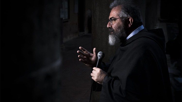 Fra Agnello Stoia, parroco della Basilica vaticana