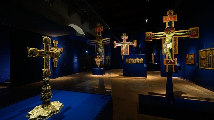 Una sala della mostra "L’enigma del Maestro di San Francesco. Lo stil novo del Duecento umbro”, alla Galleria Nazionale di Perugia 