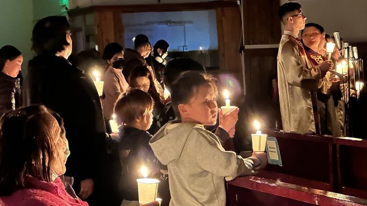 Célébrations du triduum pascal en Mongolie. 