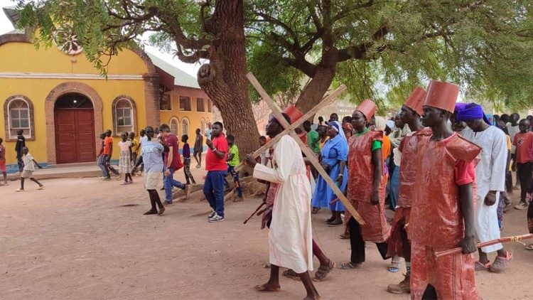 Un momento della Via Crucis a Rumbek