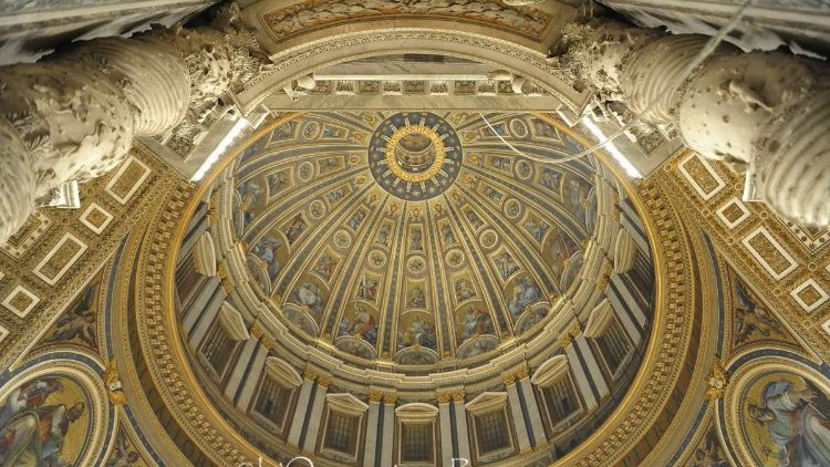 Куполът на Ватиканската базилика "Свети Петър"