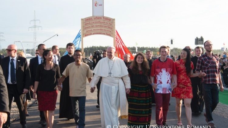 Papež z mladimi v Krakovu