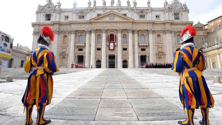 Basílica San Pedro intervención sodalicio Vida Cristiana