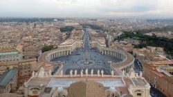 Blick von der Kuppel des Petersdoms in Richtung Welt