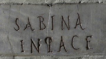 S. Sabina, romana, cujo título, fundado no monte Aventino, venera o seu nome