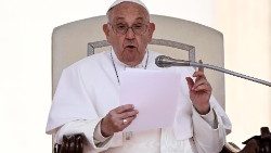 Il Papa,non saremo giudicati sull'amore generico ma sulla carit�